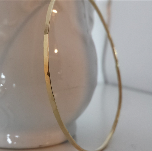 14k Gold Skinny Hammered Bangle Bracelet