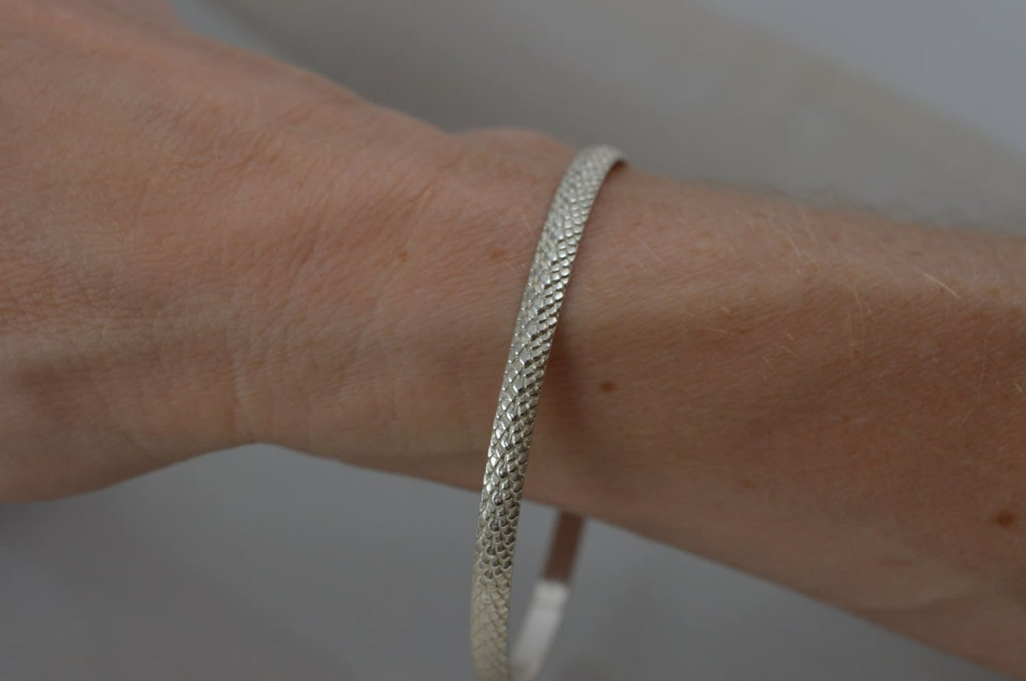 Sterling Silver Snake Pattern Bangle